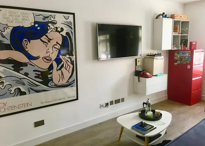 Lovely 1 Bed Cosy City Apartment With Shard View