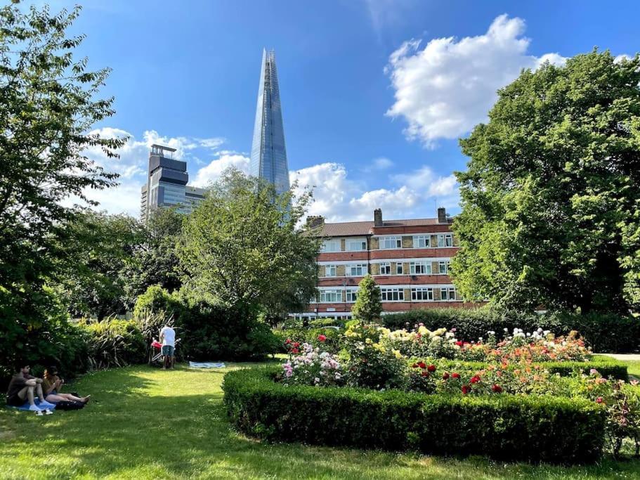 Lovely 1 Bed Cosy With Shard View Londra