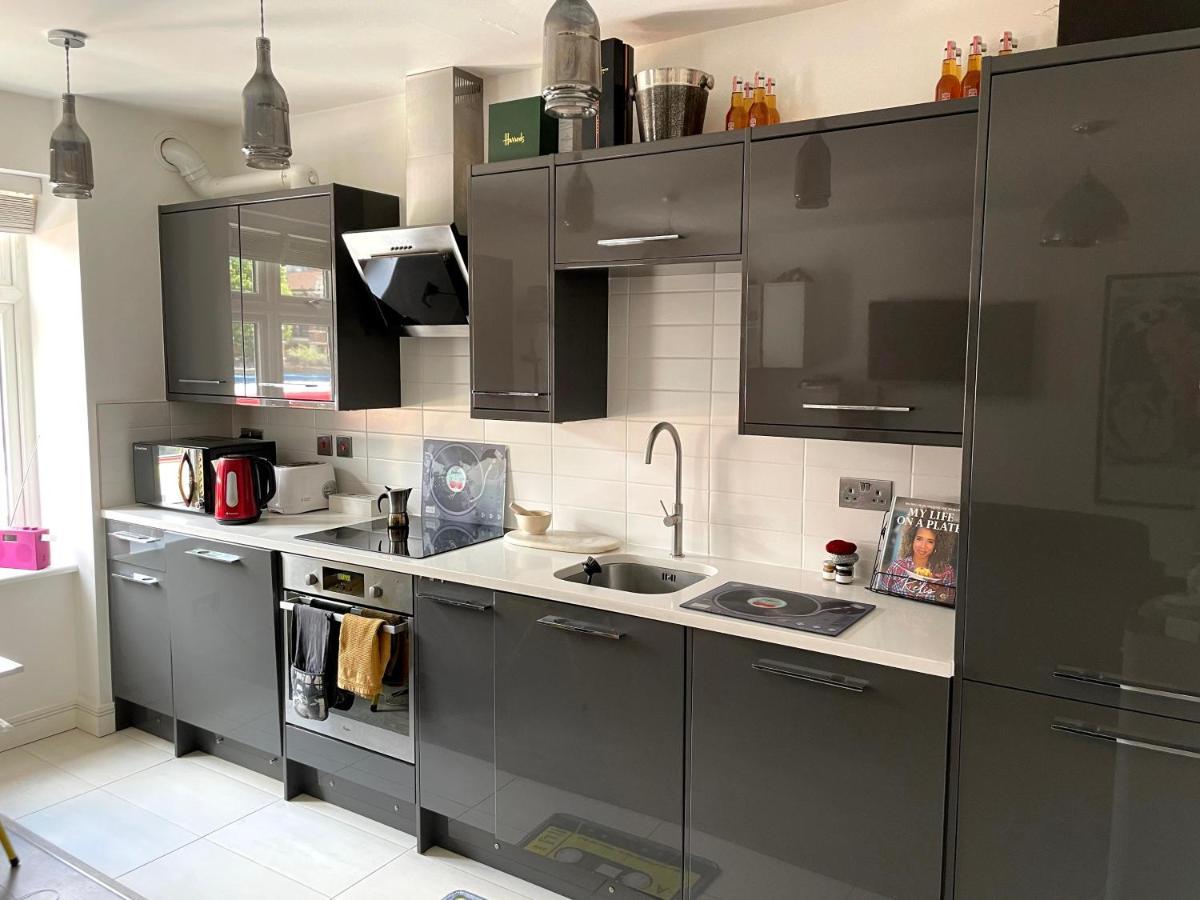 Lovely 1 Bed Cosy With Shard View Appartamento